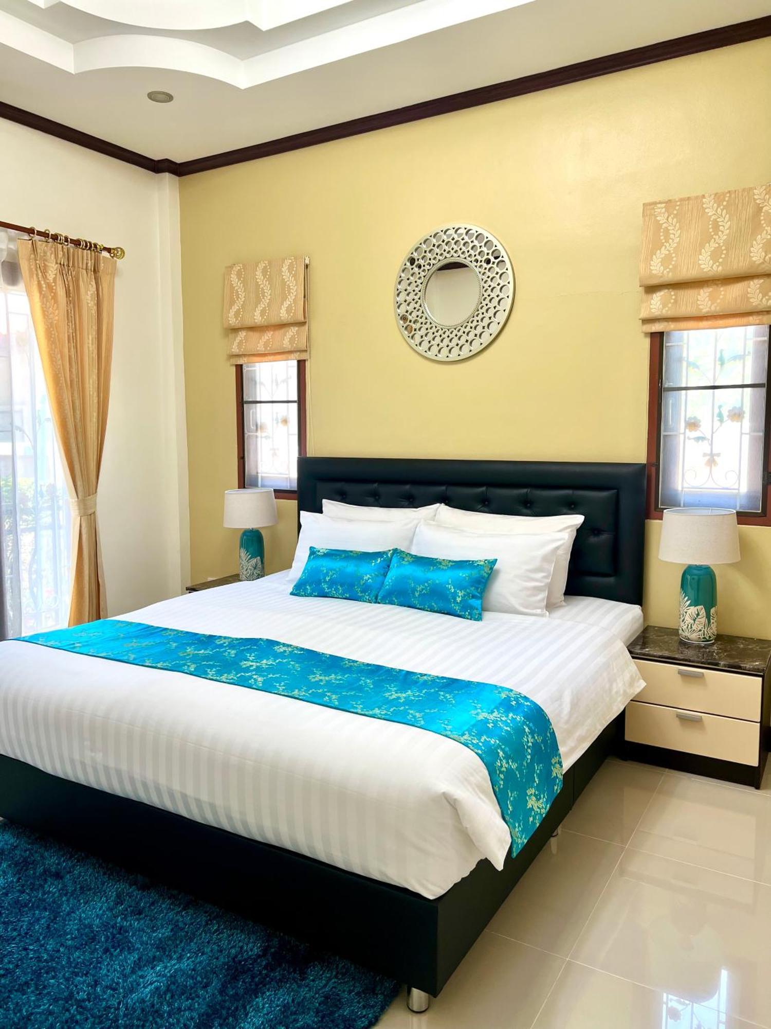 Malinee Villa Phuket Bang Tao Beach  Extérieur photo